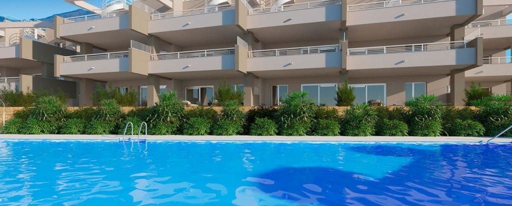 2 soverom Penthouse til salgs i Estepona med svømmebasseng - € 430 000 (Ref: 7937271)