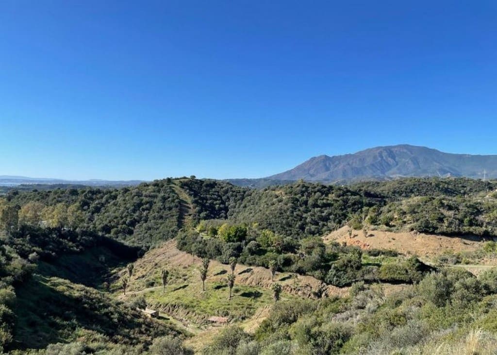 Building Plot for sale in Estepona - € 695,000 (Ref: 7937298)