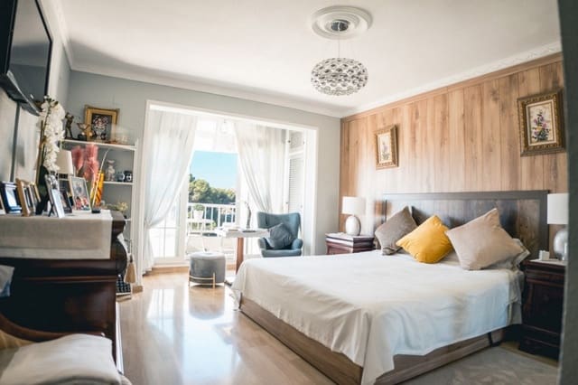 4 chambre Penthouse à vendre à Fuengirola avec piscine garage - 1 275 000 € (Ref: 7937301)