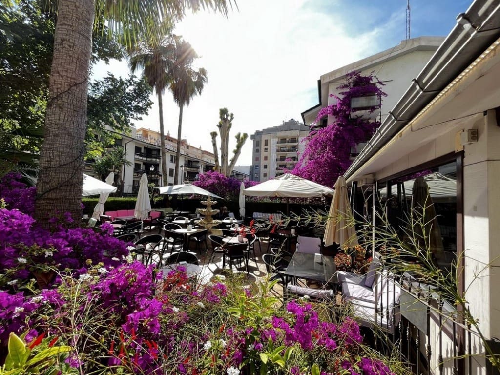 Commercial for sale in Fuengirola - € 1,596,000 (Ref: 7937345)