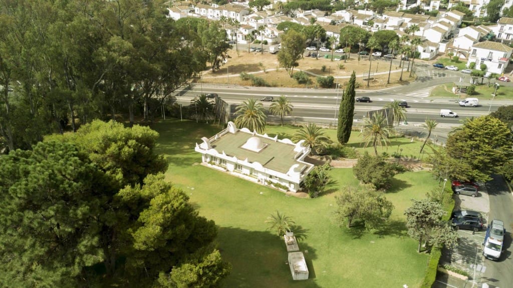 Biuro na sprzedaż w La Reserva - 4 000 000 € (Ref: 7937358)