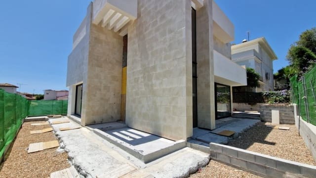 4 makuuhuone Huvila myytävänä paikassa Nueva Andalucia, Marbella mukana uima-altaan - 1 595 000 € (Ref: 7937442)