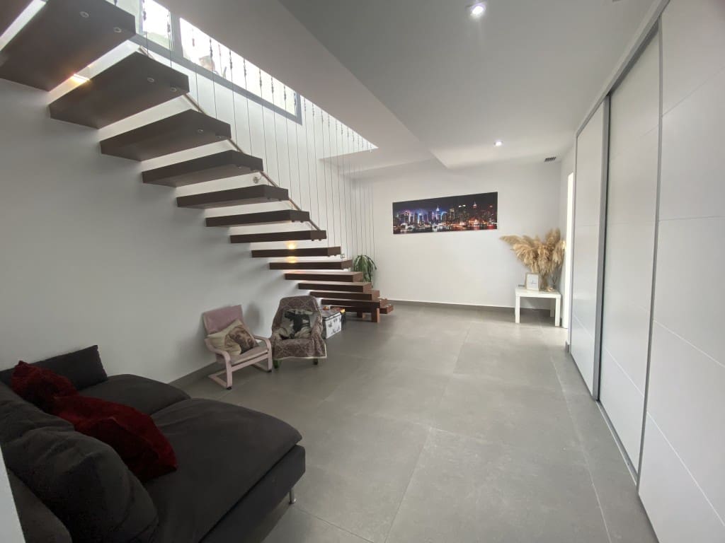 4 sypialnia Willa na sprzedaż w La Cala de Mijas z basenem garażem - 1 300 000 € (Ref: 8461602)