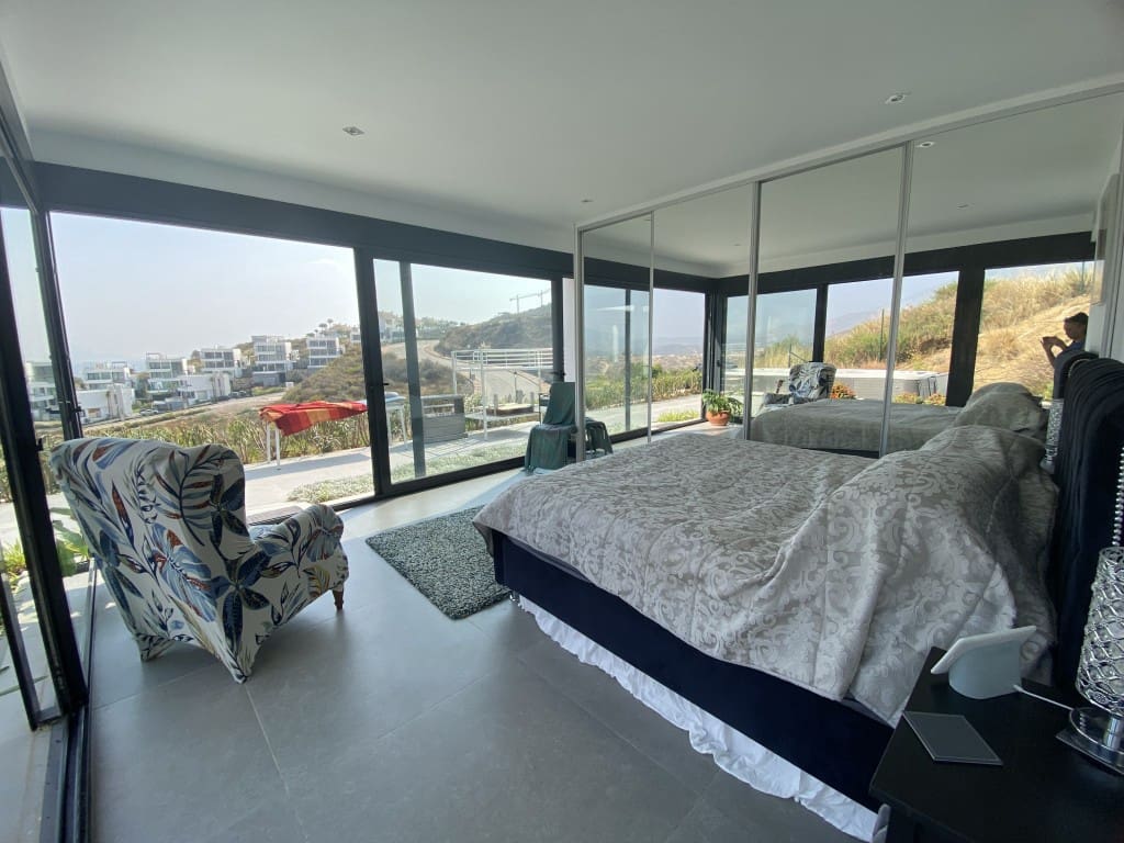 4 sypialnia Willa na sprzedaż w La Cala de Mijas z basenem garażem - 1 300 000 € (Ref: 8461602)