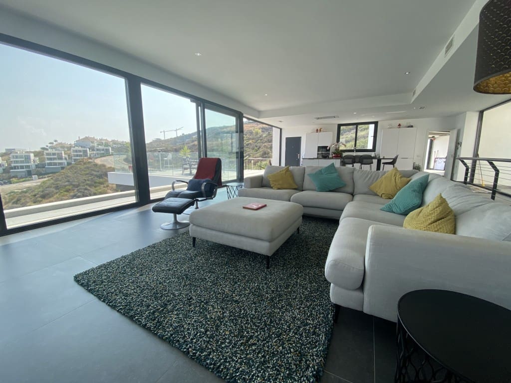 4 sypialnia Willa na sprzedaż w La Cala de Mijas z basenem garażem - 1 300 000 € (Ref: 8461602)