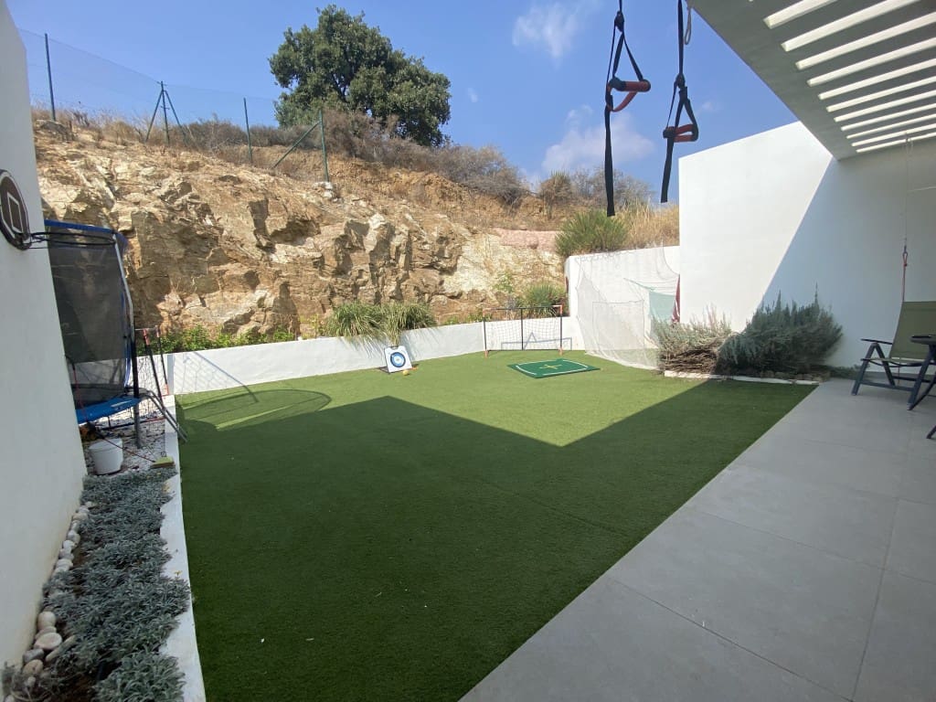 4 sypialnia Willa na sprzedaż w La Cala de Mijas z basenem garażem - 1 300 000 € (Ref: 8461602)