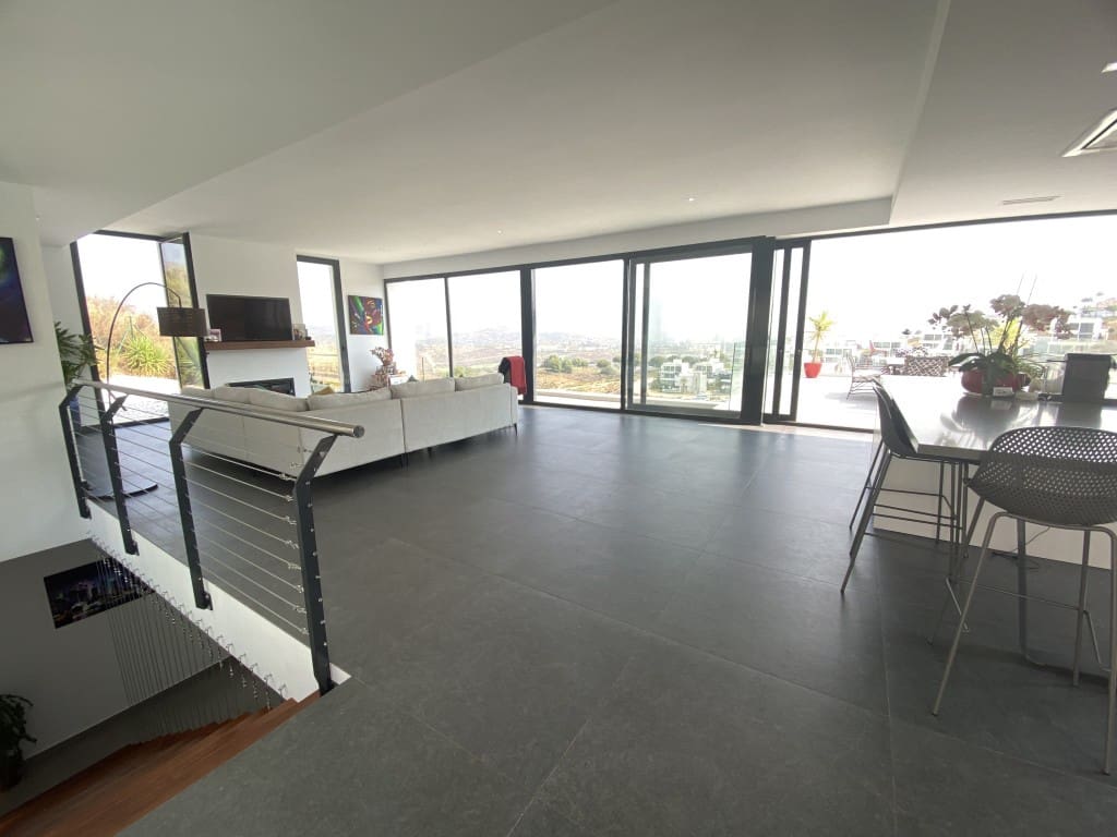 4 sypialnia Willa na sprzedaż w La Cala de Mijas z basenem garażem - 1 300 000 € (Ref: 8461602)