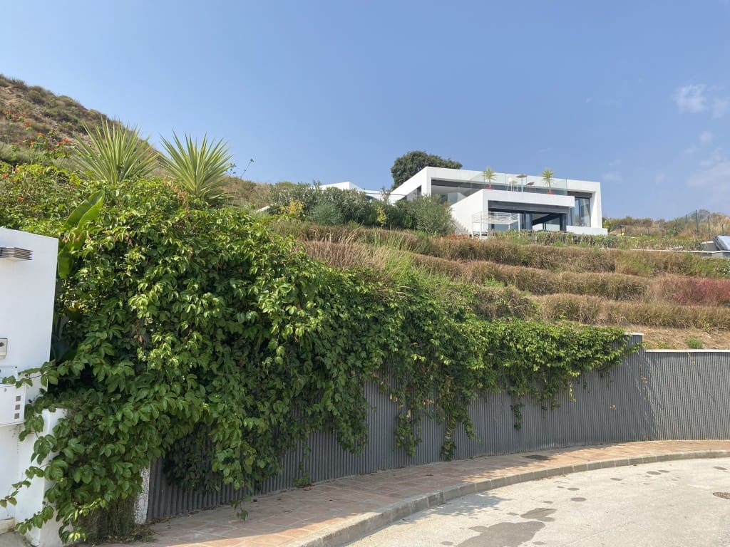 4 sypialnia Willa na sprzedaż w La Cala de Mijas z basenem garażem - 1 300 000 € (Ref: 8461602)