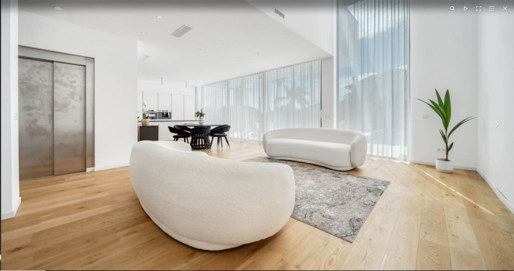 6 slaapkamer Villa te koop in Marbesa met zwembad garage - € 3.695.000 (Ref: 8775891)