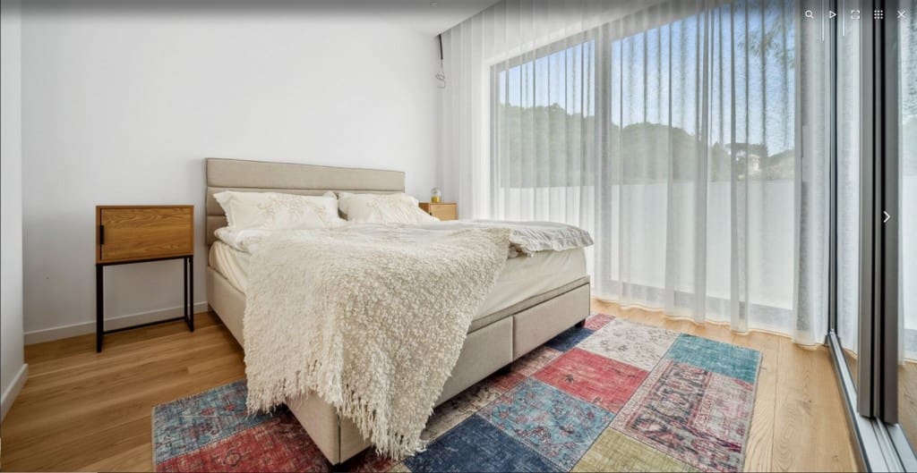 6 slaapkamer Villa te koop in Marbesa met zwembad garage - € 3.695.000 (Ref: 8775891)