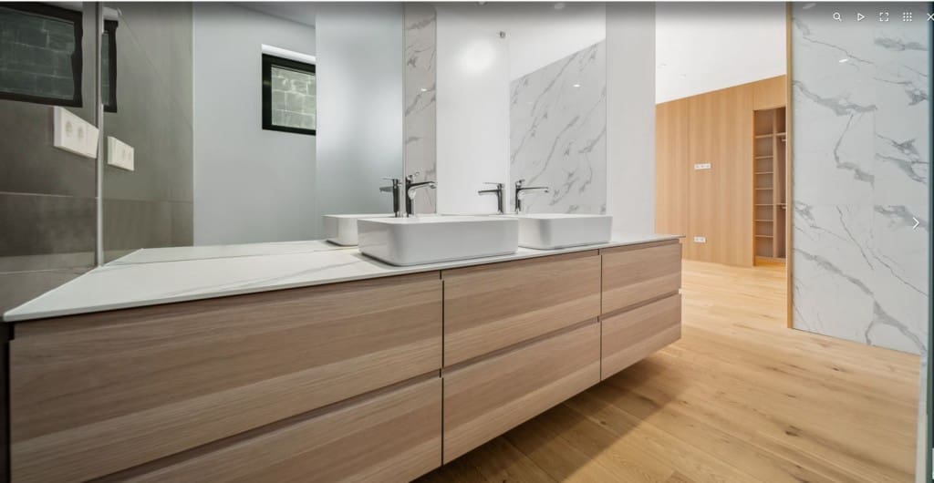 6 slaapkamer Villa te koop in Marbesa met zwembad garage - € 3.695.000 (Ref: 8775891)