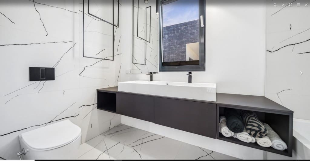 4 bedroom Villa for sale in Marbesa with pool garage - € 3,890,000 (Ref: 8791942)