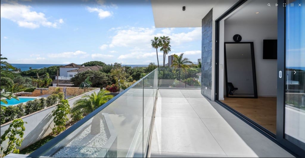 4 bedroom Villa for sale in Marbesa with pool garage - € 3,890,000 (Ref: 8791942)