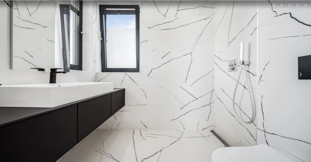 4 bedroom Villa for sale in Marbesa with pool garage - € 3,890,000 (Ref: 8791942)