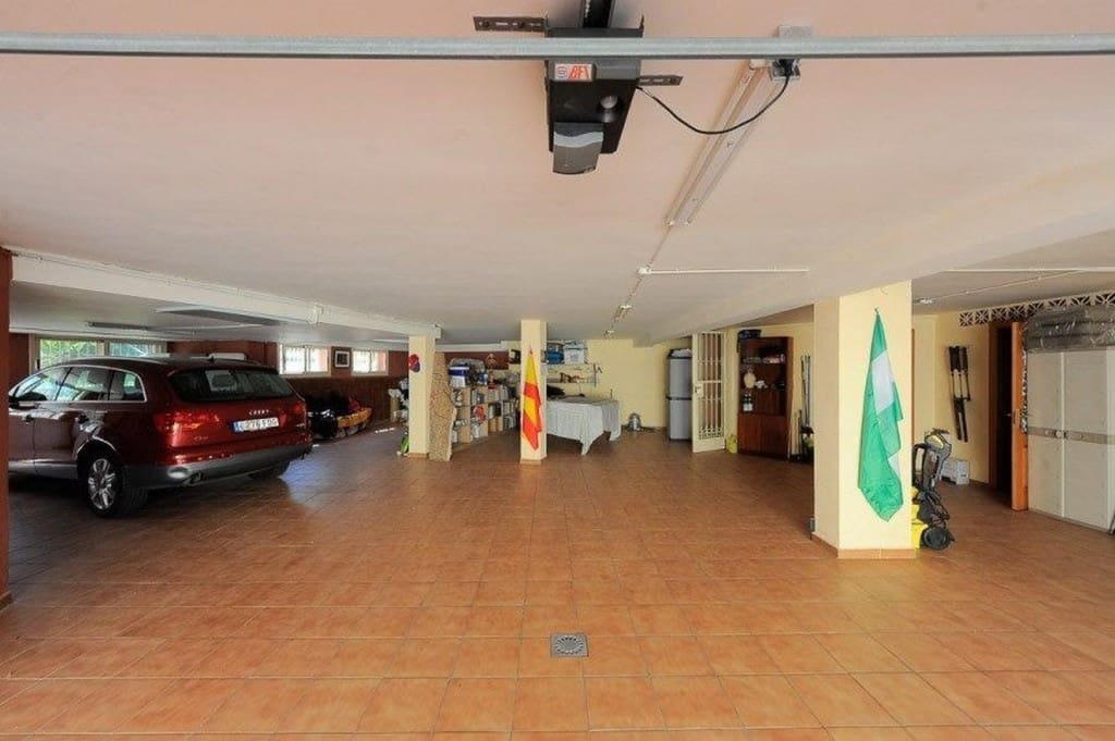 4 soverom Villa til salgs i Torremolinos med svømmebasseng garasje - € 1 545 000 (Ref: 8873962)