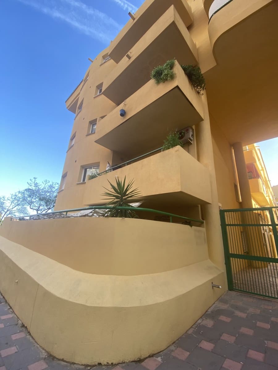 2 soverom Leilighet til salgs i Fuengirola med svømmebasseng - € 249 000 (Ref: 8907608)