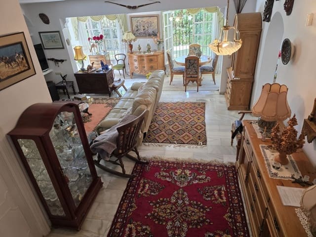 4 sypialnia Willa na sprzedaż w Calahonda, Mijas z basenem - 890 000 € (Ref: 9104331)