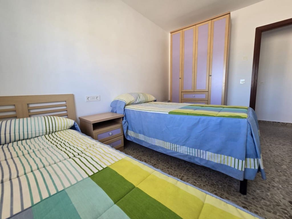 4 bedroom Apartment for sale in Fuengirola - € 595,000 (Ref: 9236091)