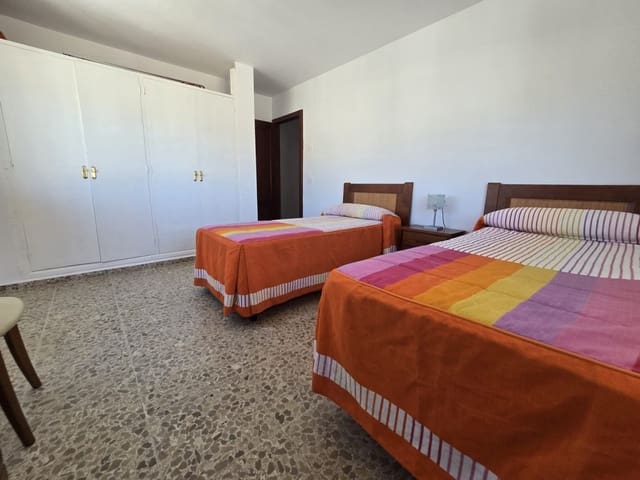 4 bedroom Apartment for sale in Fuengirola - € 595,000 (Ref: 9236091)