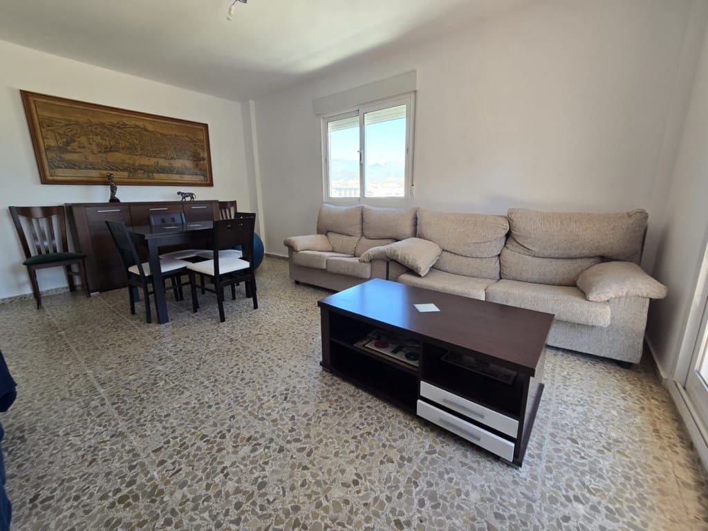 4 bedroom Apartment for sale in Fuengirola - € 595,000 (Ref: 9236091)