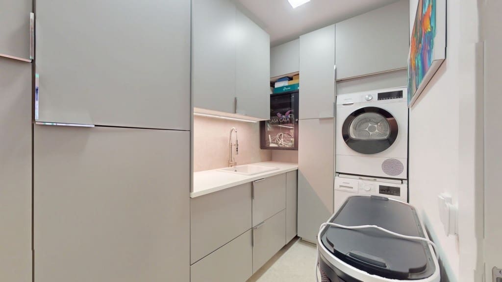 5 soverom Villa til salgs i La Cala de Mijas med svømmebasseng garasje - € 2 395 000 (Ref: 9251914)