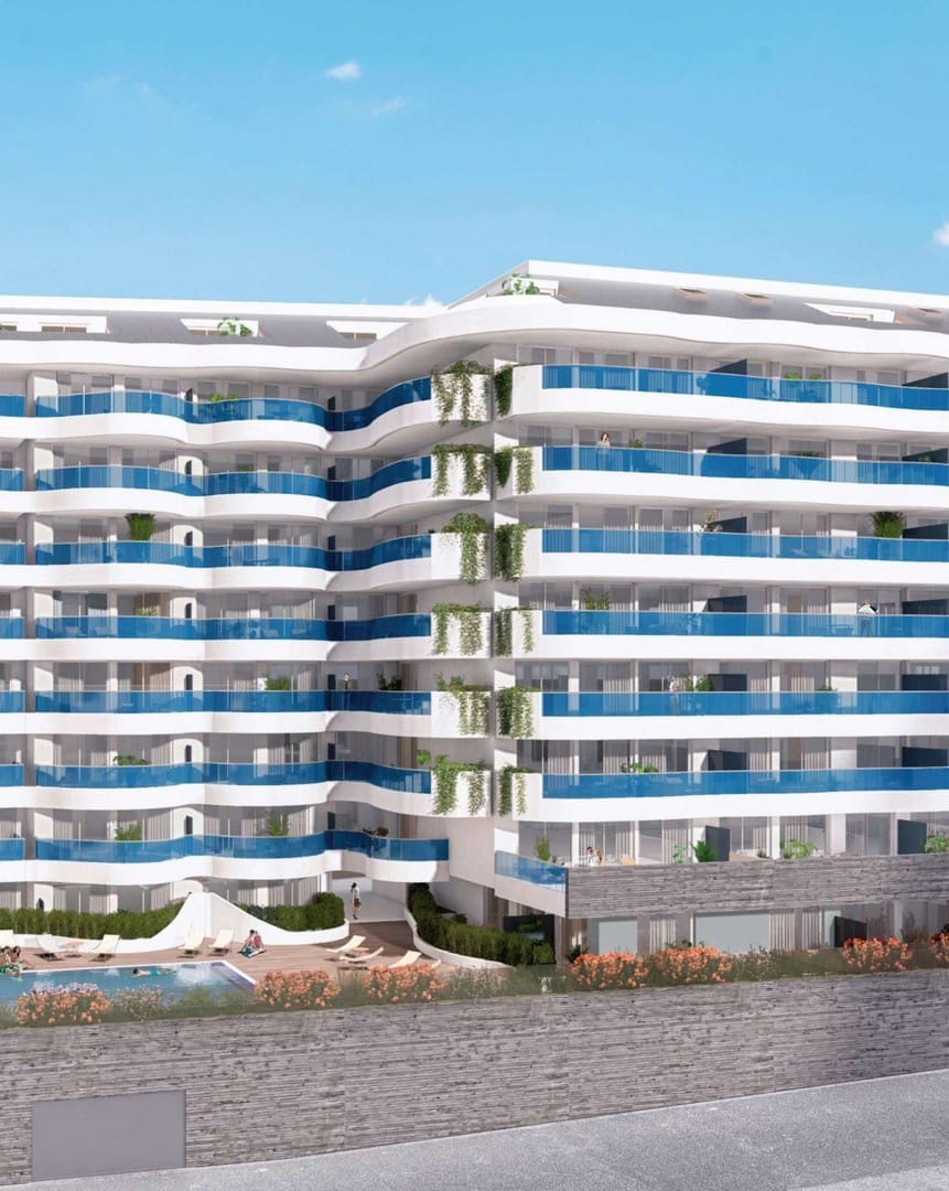 2 bedroom Apartment for sale in Fuengirola with pool garage - € 515,000 (Ref: 9275893)