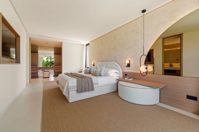 5 bedroom Villa for sale in Golden Mile, Marbella with pool - € 5,995,000 (Ref: 9418830)