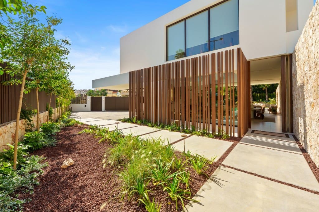 5 bedroom Villa for sale in Golden Mile with pool - € 5,995,000 (Ref: 9418830)