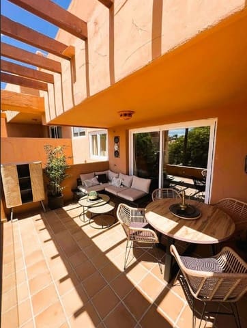 Apartamento de 2 habitaciones en Elviria, Marbella en venta con piscina garaje - 397.500 € (Ref: 9461036)