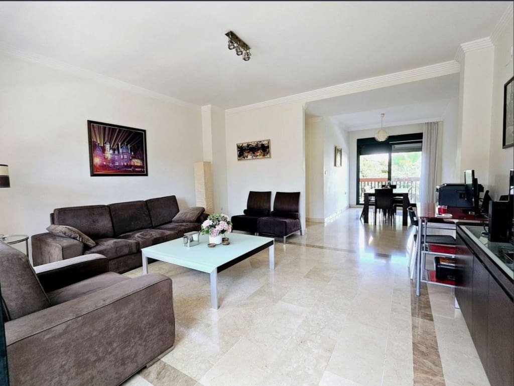 2 bedroom Apartment for sale in Marbesa with pool garage - € 389,000 (Ref: 9461038)
