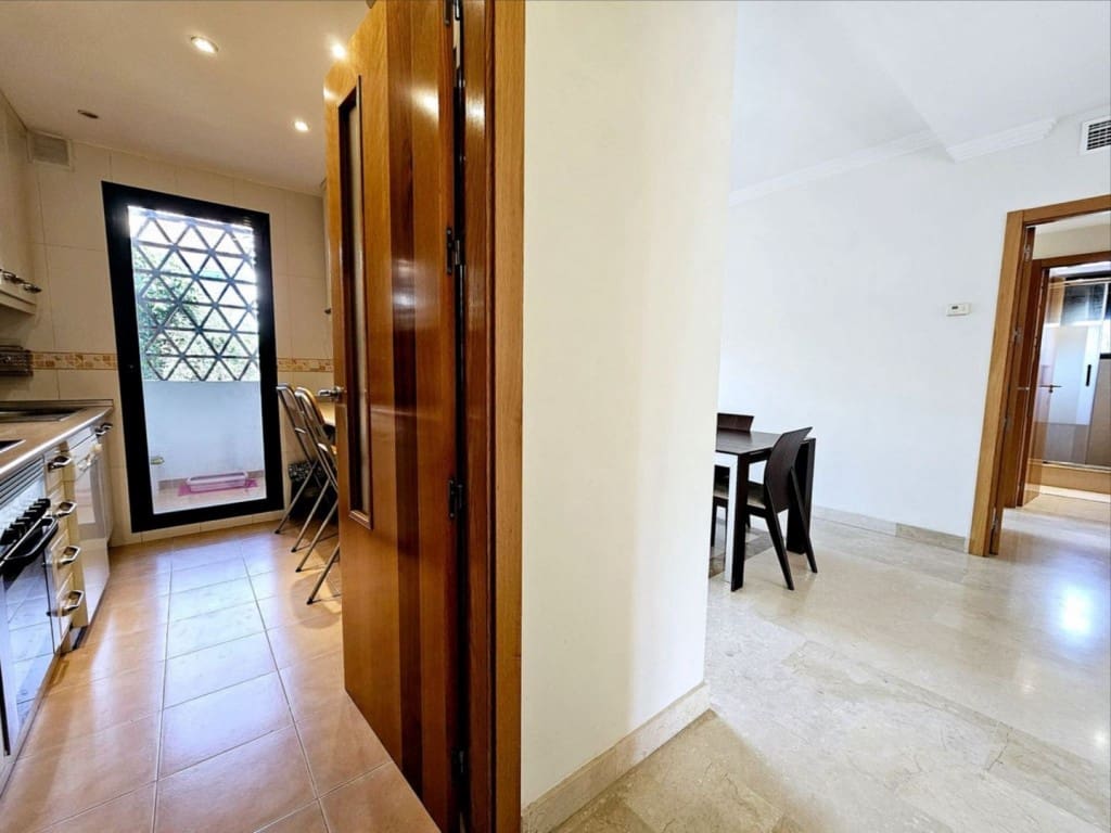 2 bedroom Apartment for sale in Marbesa with pool garage - € 389,000 (Ref: 9461038)