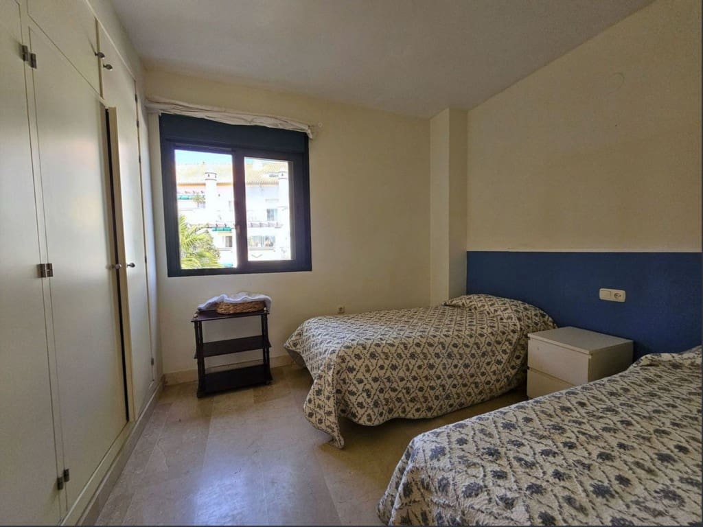 2 bedroom Apartment for sale in Marbesa with pool garage - € 389,000 (Ref: 9461038)