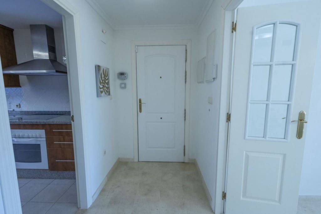 2 makuuhuone Huoneisto myytävänä paikassa Elviria mukana uima-altaan - 375 000 € (Ref: 9461040)