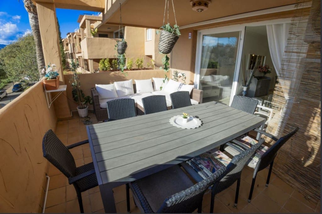 2 makuuhuone Huoneisto myytävänä paikassa Elviria mukana uima-altaan - 375 000 € (Ref: 9461040)