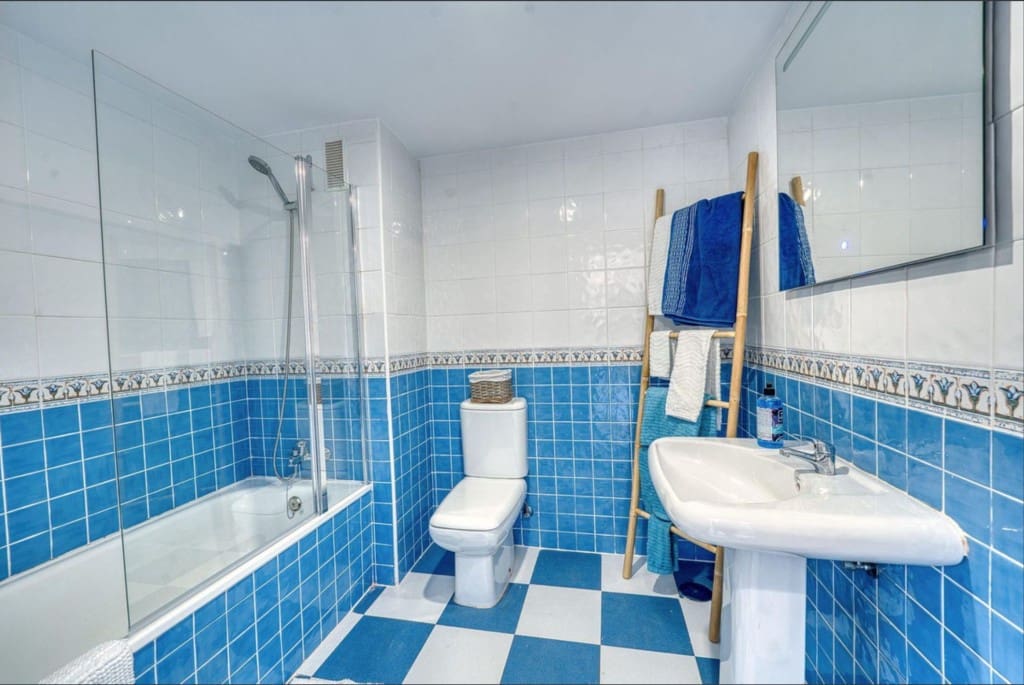 2 sovrum Takvåning till salu i Elviria med pool garage - 350 000 € (Ref: 9461042)