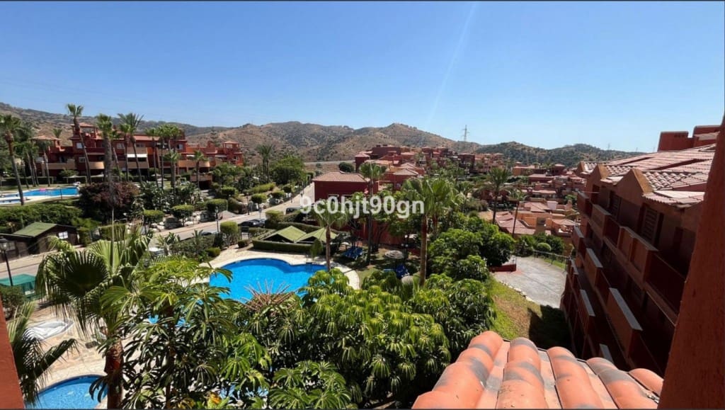 2 sypialnia Apartament na sprzedaż w La Reserva z basenem garażem - 299 000 € (Ref: 9461043)