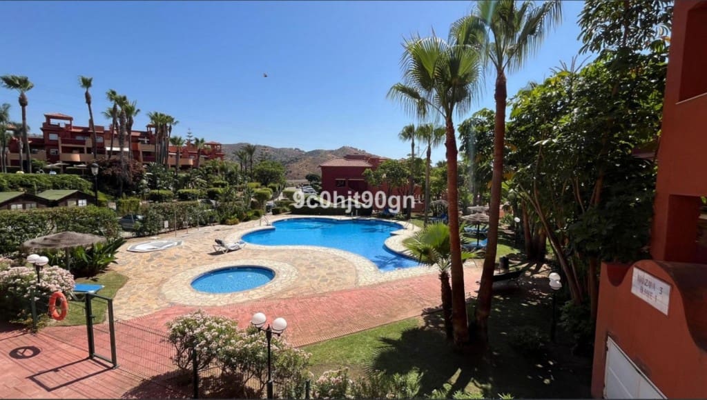 2 sypialnia Apartament na sprzedaż w La Reserva z basenem garażem - 299 000 € (Ref: 9461043)