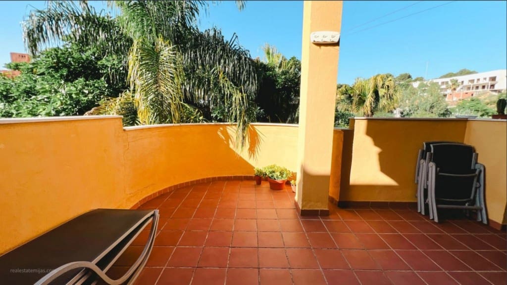 Apartamento de 2 habitaciones en La Reserva en venta con piscina garaje - 299.000 € (Ref: 9461044)