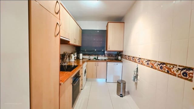 Apartamento de 2 habitaciones en La Reserva, Marbella en venta con piscina garaje - 299.000 € (Ref: 9461044)