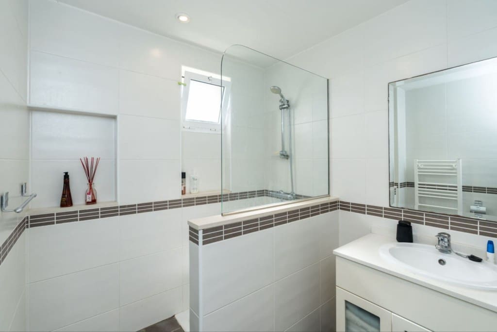 Apartamento de 2 habitaciones en La Reserva en venta con piscina - 395.000 € (Ref: 9461045)