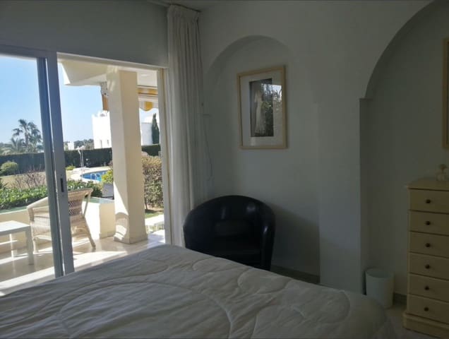 2 quarto Apartamento para venda em La Reserva, Marbella com piscina - 395 000 € (Ref: 9461045)