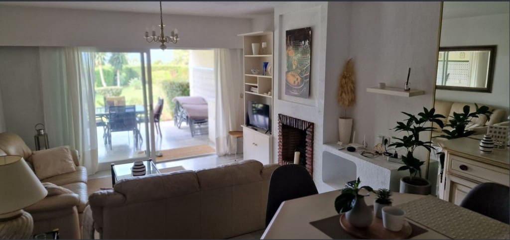 Apartamento de 2 habitaciones en La Reserva en venta con piscina - 395.000 € (Ref: 9461045)