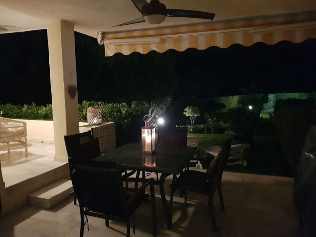 Apartamento de 2 habitaciones en La Reserva en venta con piscina - 395.000 € (Ref: 9461045)