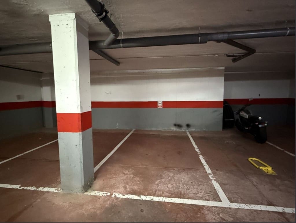 2 soverom Leilighet til salgs i Calahonda med svømmebasseng garasje - € 339 000 (Ref: 9465136)