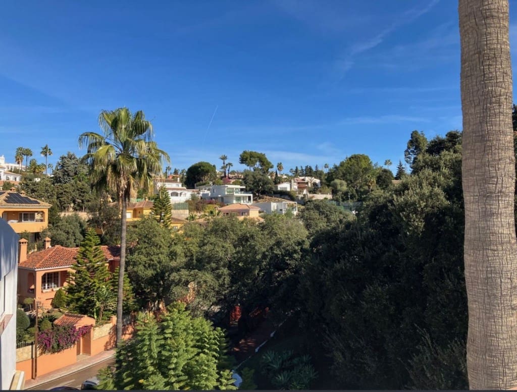 Ático de 3 habitaciones en Elviria en venta con piscina - 425.000 € (Ref: 9465137)