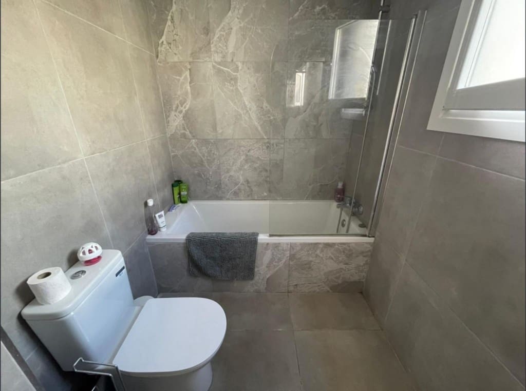 Casa de 4 habitaciones en Calahonda en venta con piscina garaje - 425.000 € (Ref: 9468083)