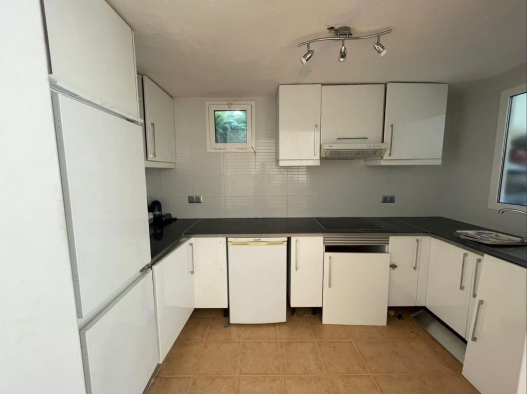 Casa de 4 habitaciones en Calahonda en venta con piscina garaje - 425.000 € (Ref: 9468083)