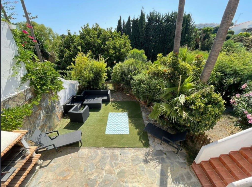 Casa de 4 habitaciones en Calahonda en venta con piscina garaje - 425.000 € (Ref: 9468083)