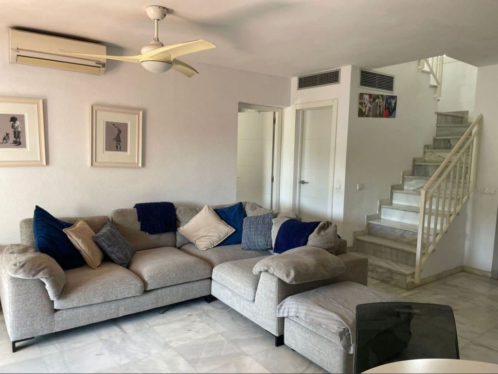 Casa de 4 habitaciones en Calahonda en venta con piscina garaje - 425.000 € (Ref: 9468083)