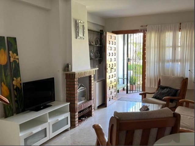 4 sypialnia Dom na sprzedaż w Calahonda, Mijas z basenem - 419 000 € (Ref: 9468084)